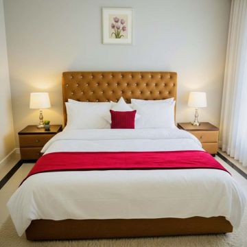 Luxury White 6 pcs Bed Set